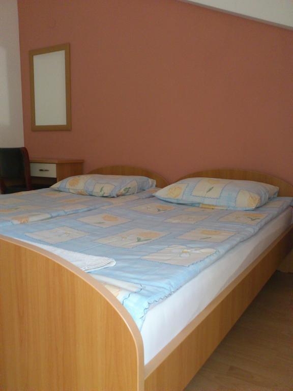 Ivanoski Studios And Guest Rooms Ohri Oda fotoğraf